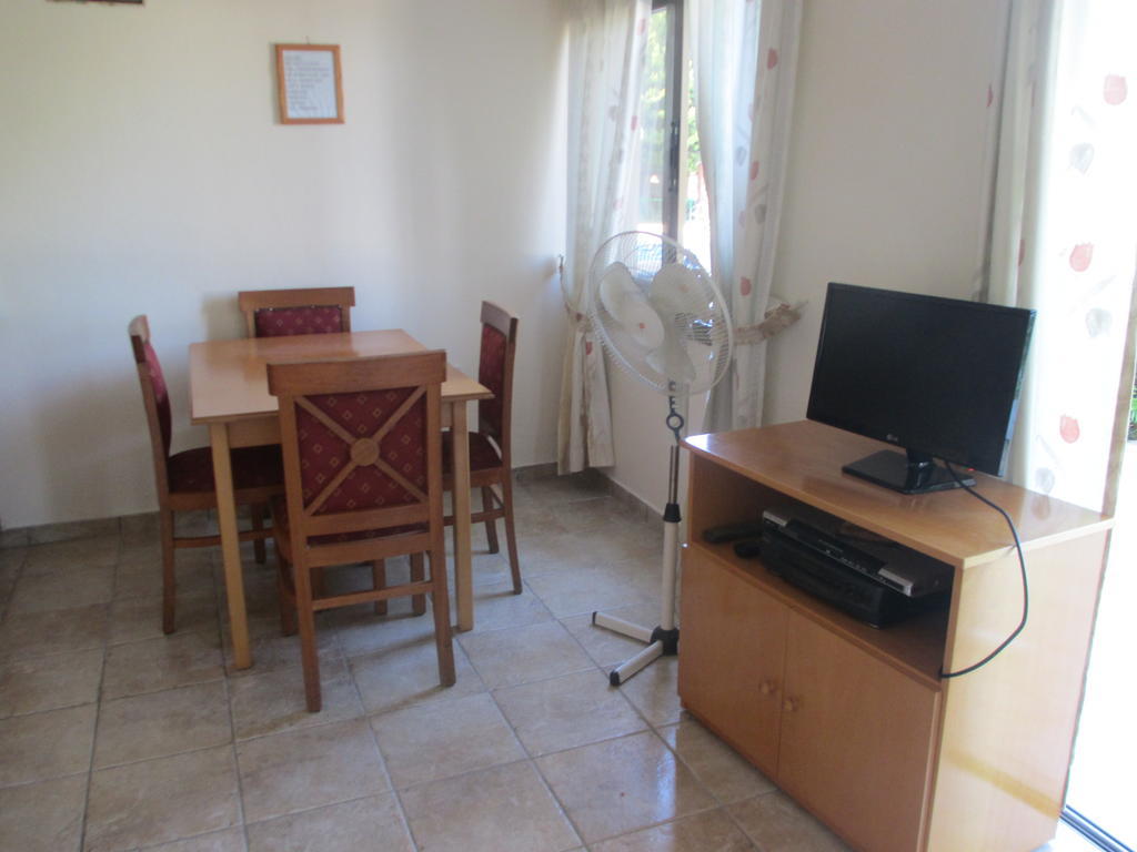 Anastasia Holiday Apartments Klorakas Camera foto